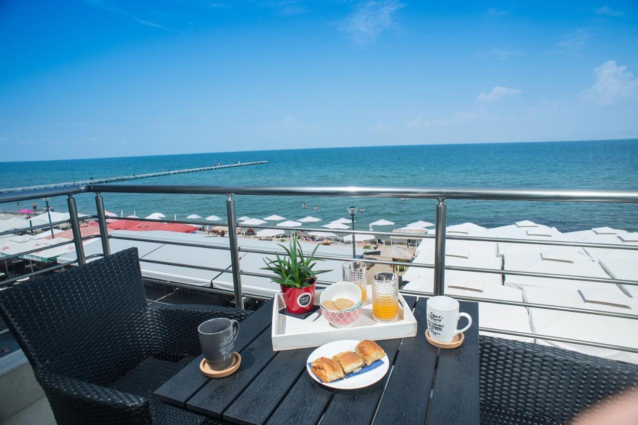 Lux Vip Apartments Peraía Екстериор снимка
