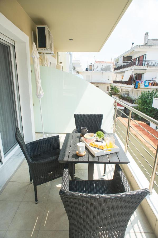 Lux Vip Apartments Peraía Екстериор снимка