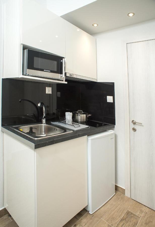 Lux Vip Apartments Peraía Екстериор снимка