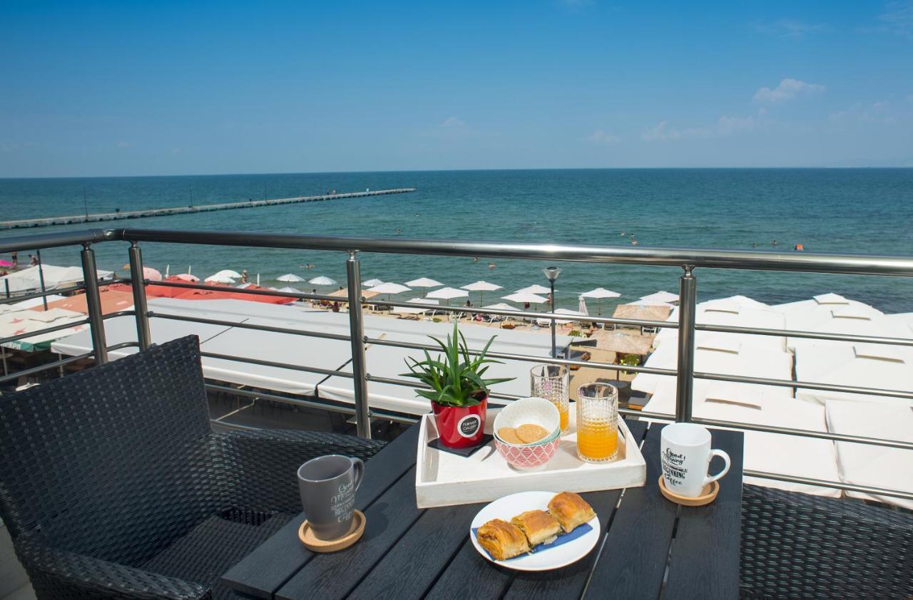 Lux Vip Apartments Peraía Екстериор снимка