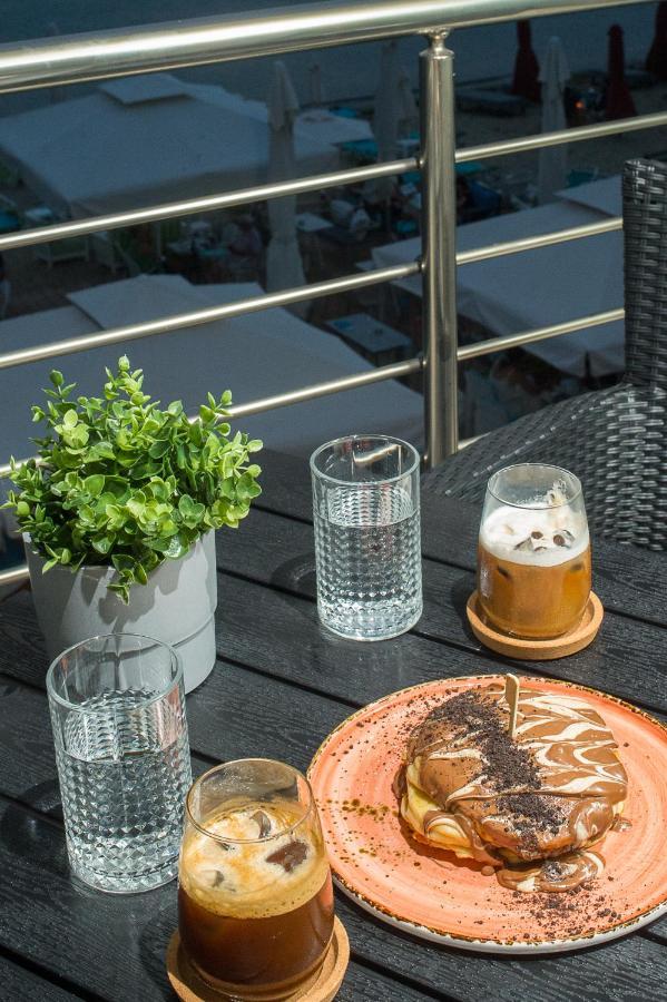 Lux Vip Apartments Peraía Екстериор снимка