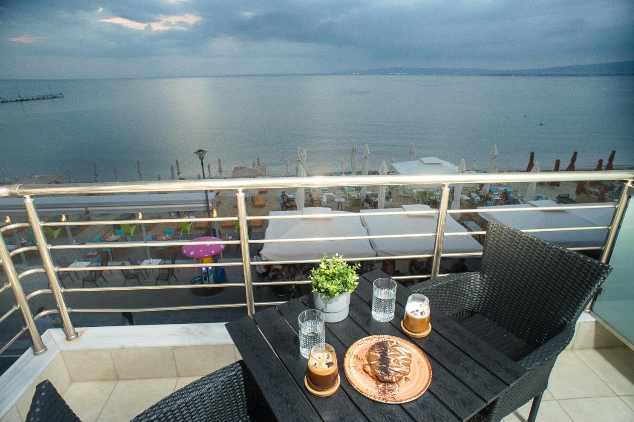 Lux Vip Apartments Peraía Екстериор снимка